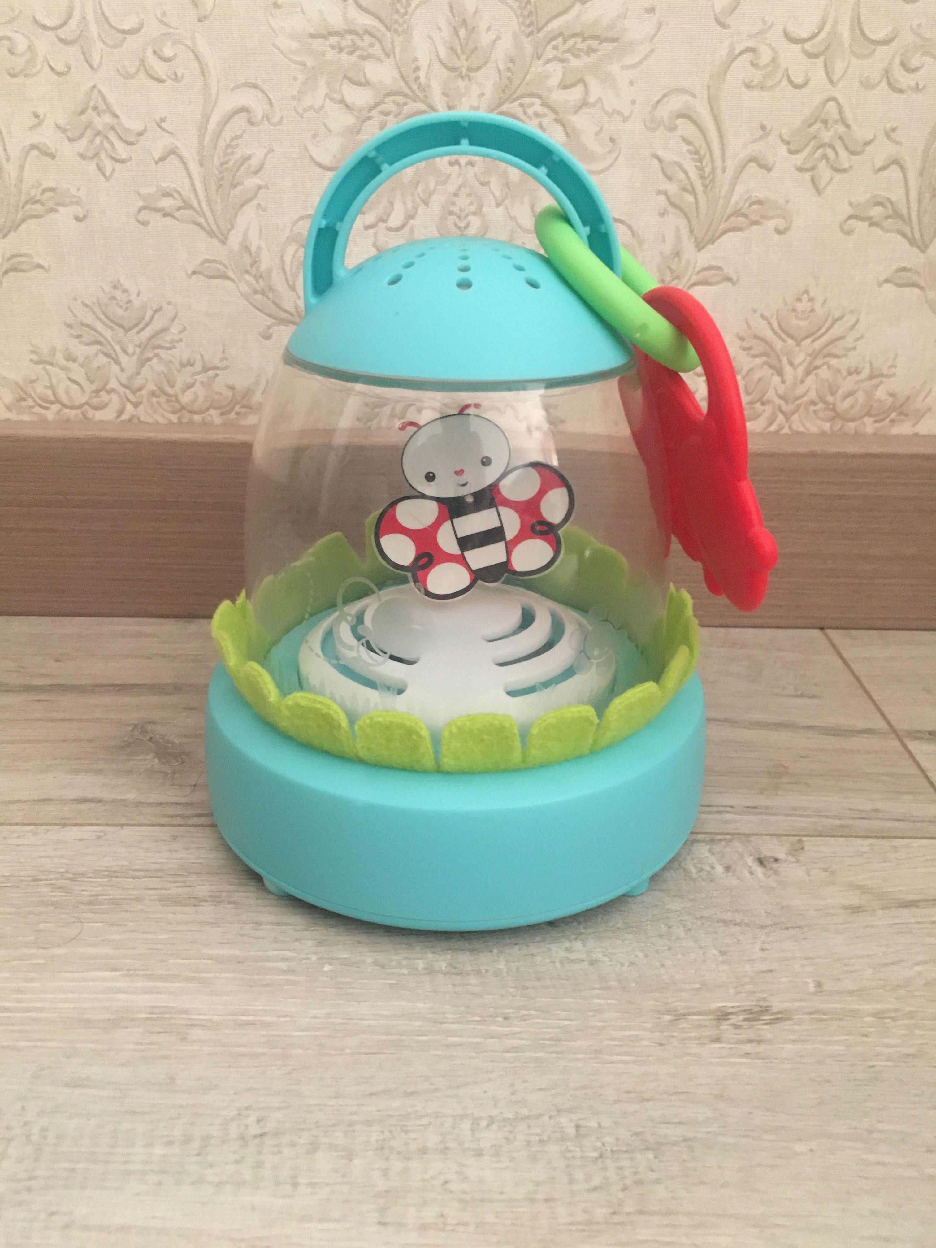 Игрушки fisher-price, толокар, ночник и т.д.