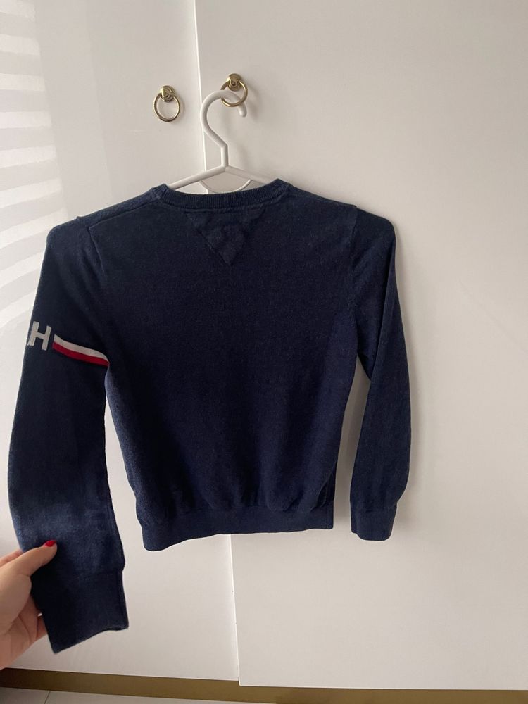 Sweter rozmiar 128 cm tommy hilfiger oryginalny