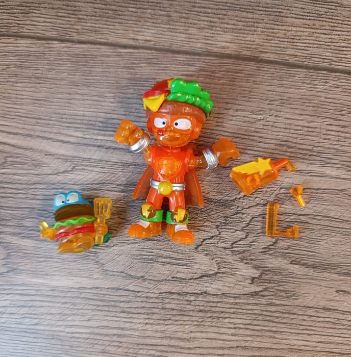 Figurki SuperThings SuperZings z serii 9 Kazoom Kid Burger Blast