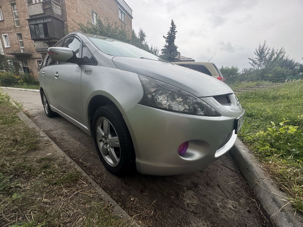 Mitsubishi Grandis