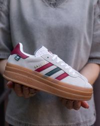 Жіночі кросівки адідас газелі Adidas Gazelle Bold Maple Leaf [36-40]