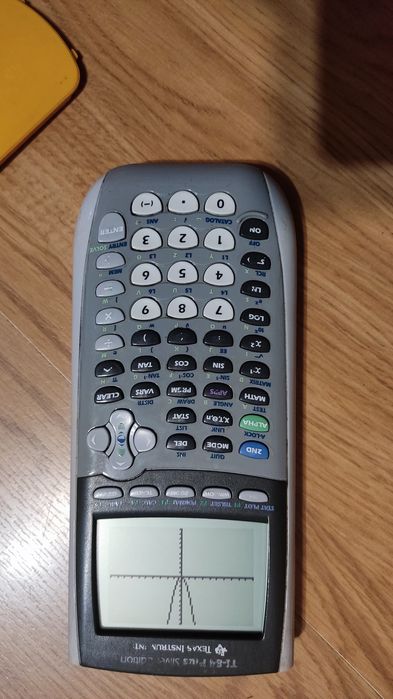 Calculadora gráfica Texas TI84 Plus - 100% funcional
