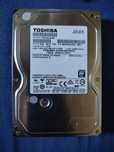 Жеский диск Toshiba DT01ACA100. 
Тип и объем:
Это 3,5-дюймовый жестки