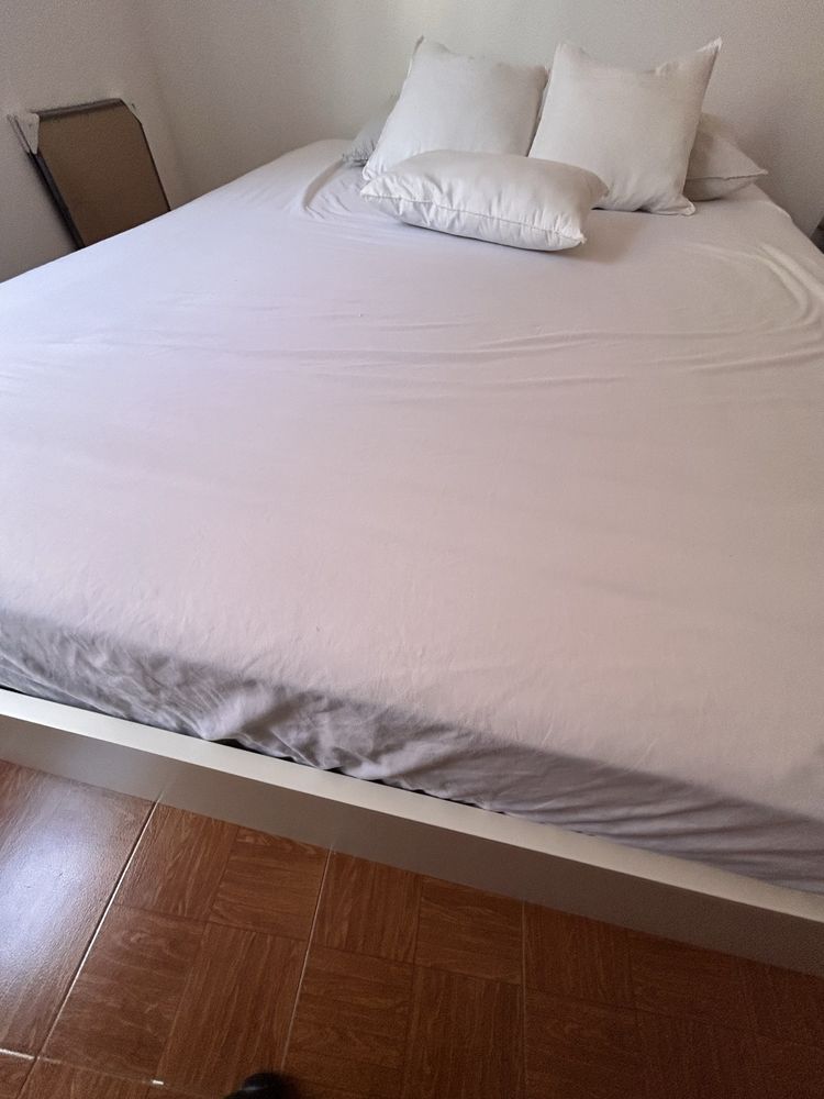 Cama + Estrado IKEA 140x200