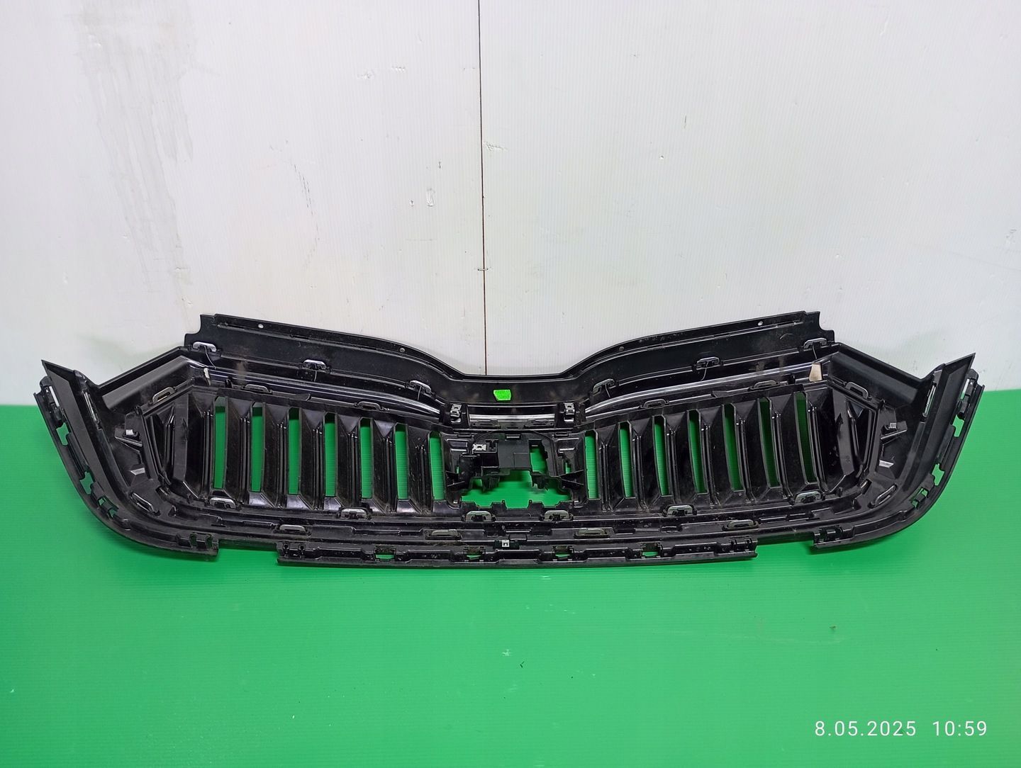 GRILL ATRAPA ZDERZAKA SKODA OCTAVIA 4 5E3853653 19-22