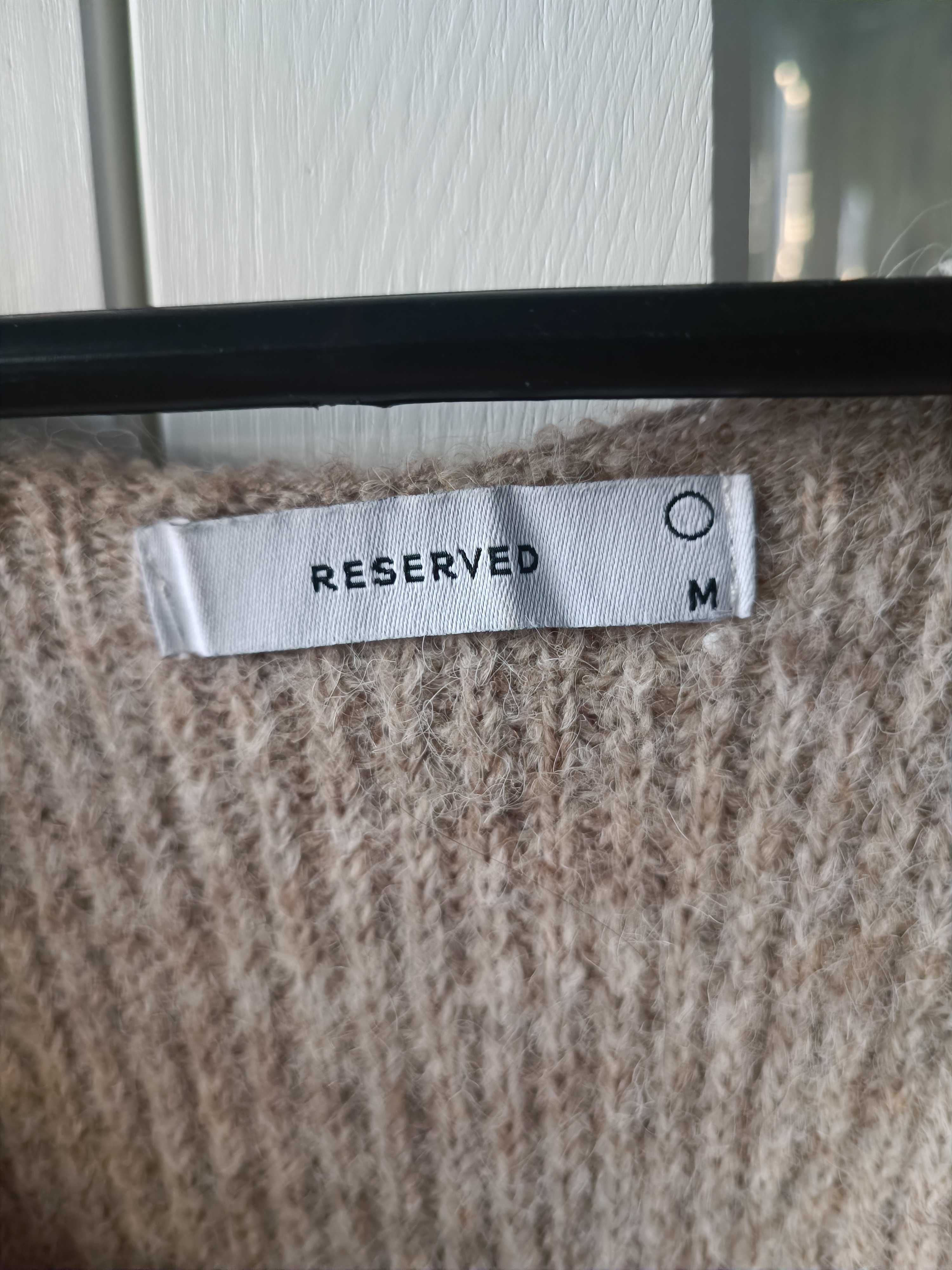 Dzianinowa sukienka Reserved