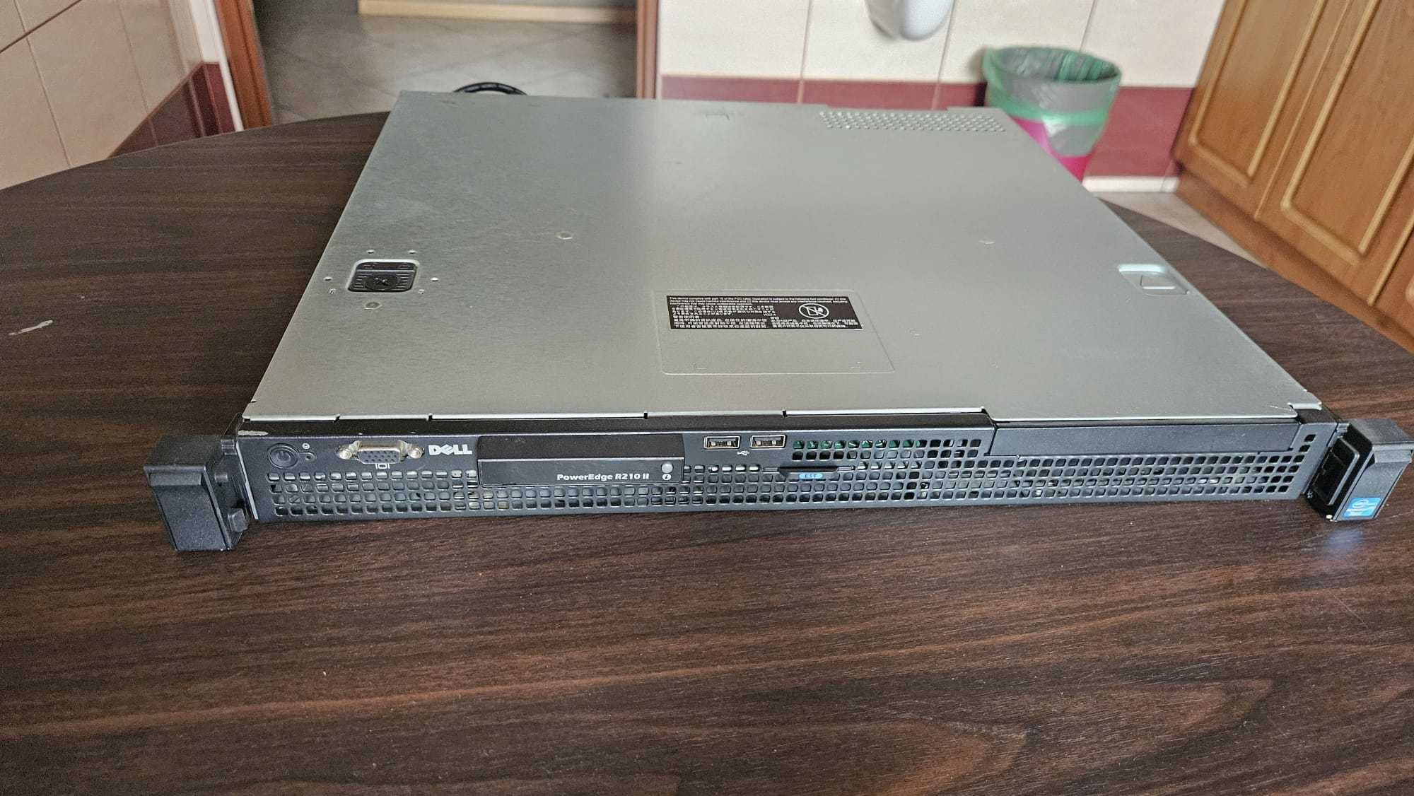 Serwer DELL R210 II E3-1220 SSD WINDOWS 10 PRO REF 40CM GŁ