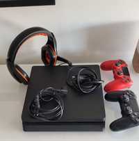 Playstation 4 + 2 comandos + Headphones