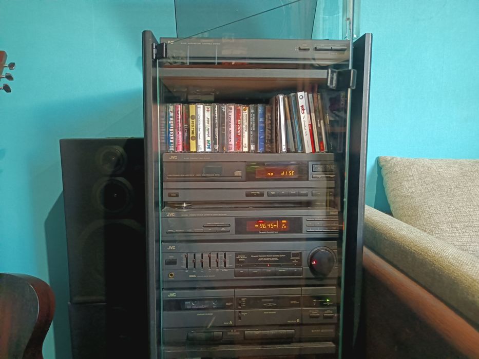 Wierza JVC odtwarzacz CD magnetofon gramofon tuner i radio