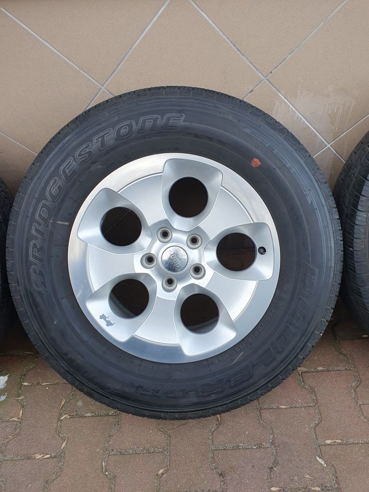 Oryginalne Felgi 18" Jeep 5x127 ET44.45× 255.70.18 Bridgestone