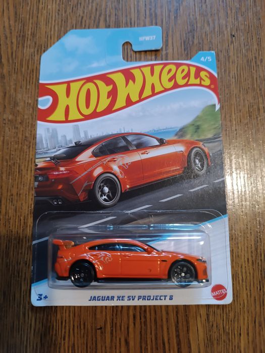 Hot wheels Jaguar XE SV Project 8