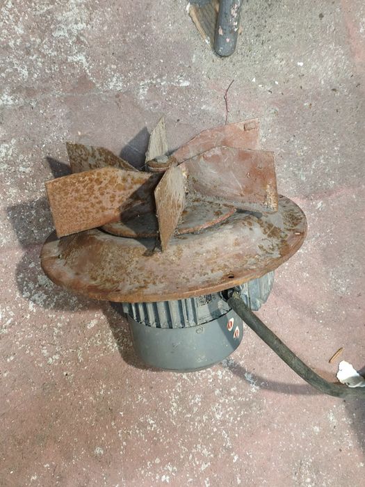 Silnik 0,75 kW  BESEL