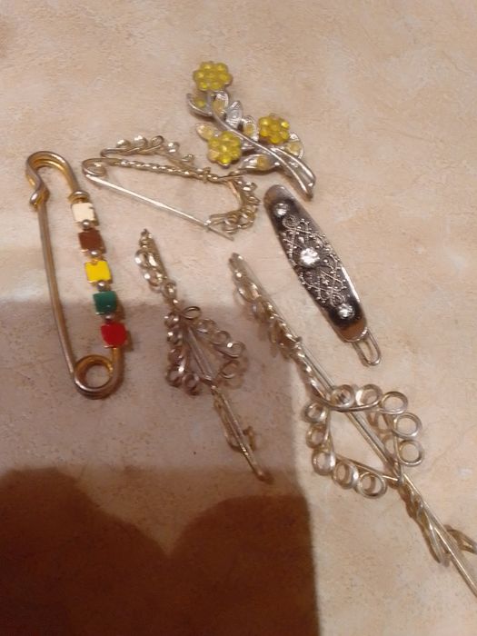 Булавки и заколка винтаж