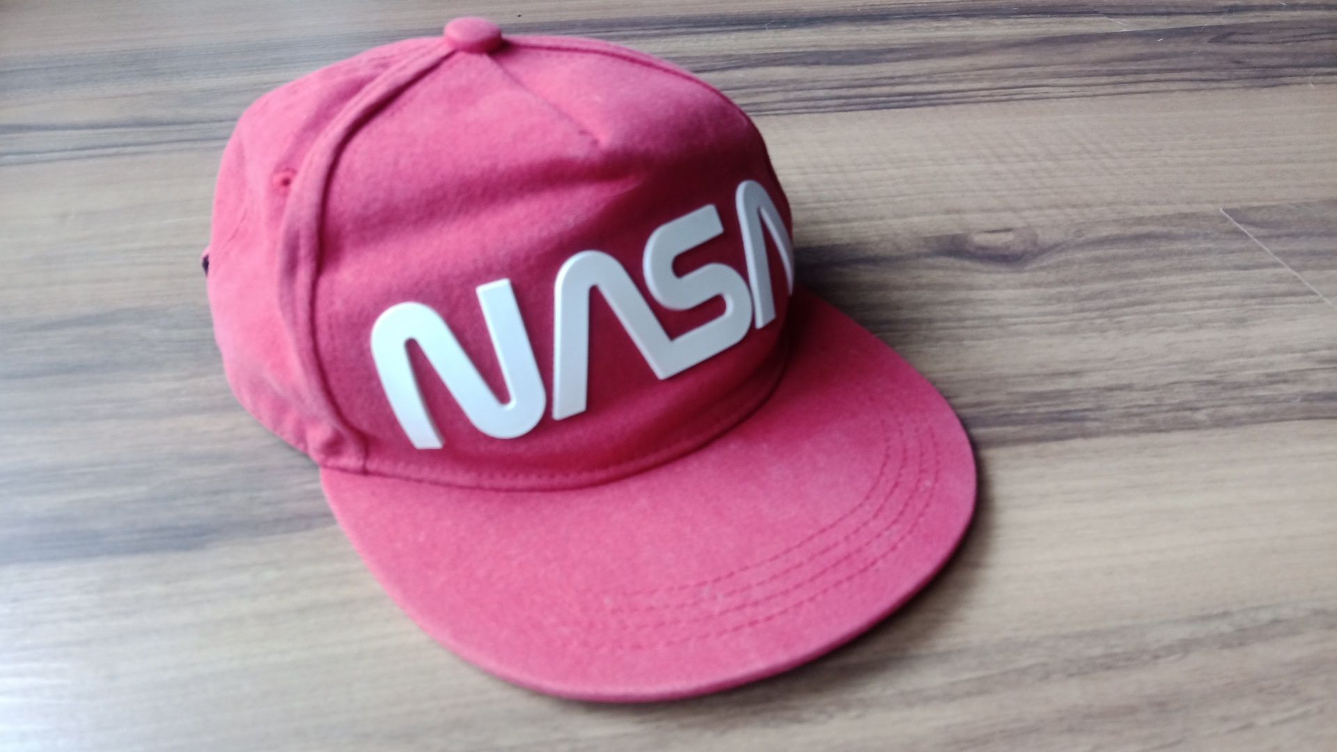 Cropp NASA czapka czapeczka czerwona