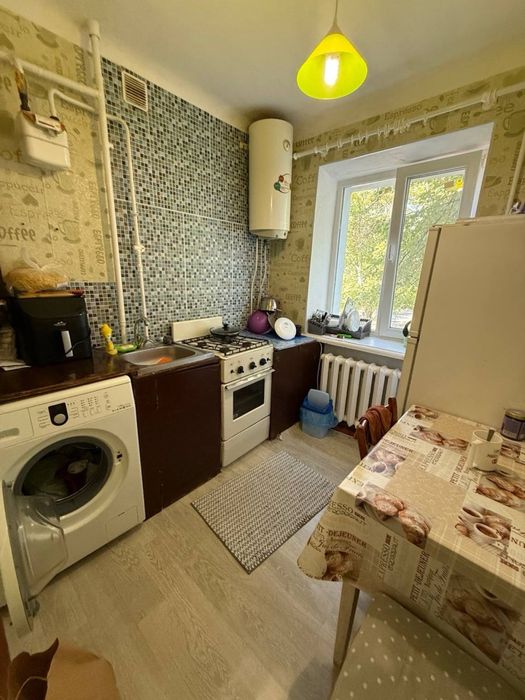 Проодам двушку на другому поверсі