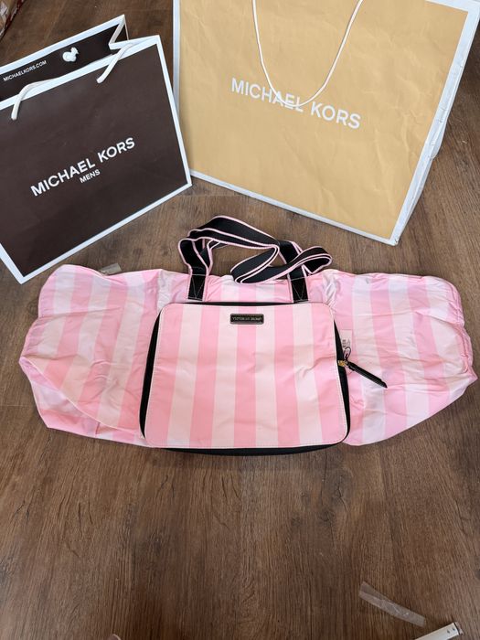 Victoria’s Secret torba podróżna na siłownię bardzo pojemna skladana