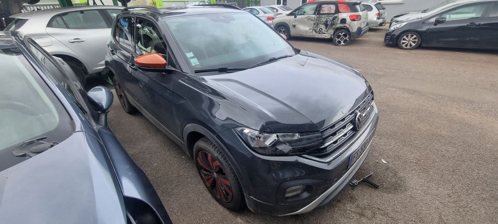 Vw t-cross 1.0 tsi uszkodzony