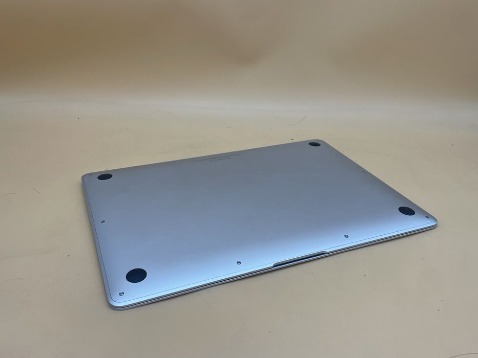 Macbook air 2019 128 ssd i5