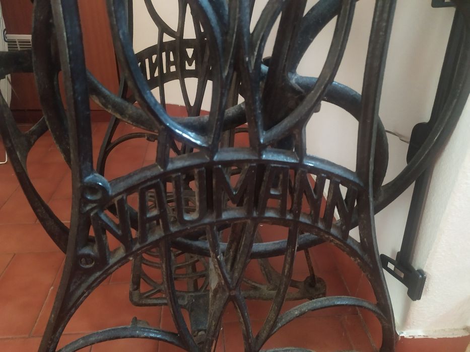 Mesa de Máquina de Costura