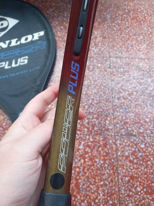 Raquete de ténis Head e Dunlop unidade