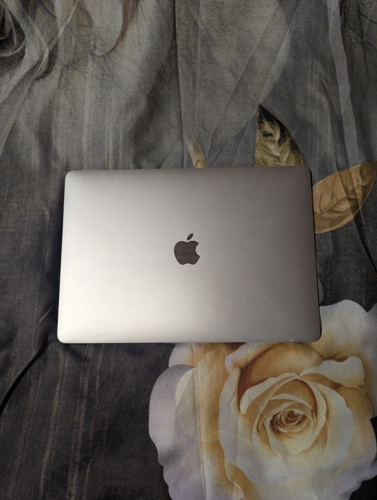 Матрица MacBook Pro