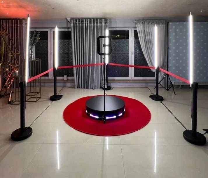 Fotobudka 360 - zaskocz gości niezapomnianą atrakcją