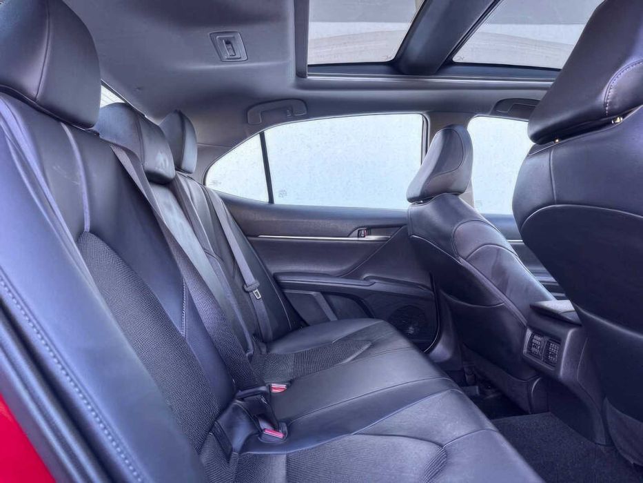 Toyota Camry XLE      2022