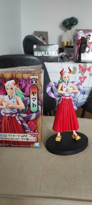 Figuras  de Anime originais  na caixa preços vários