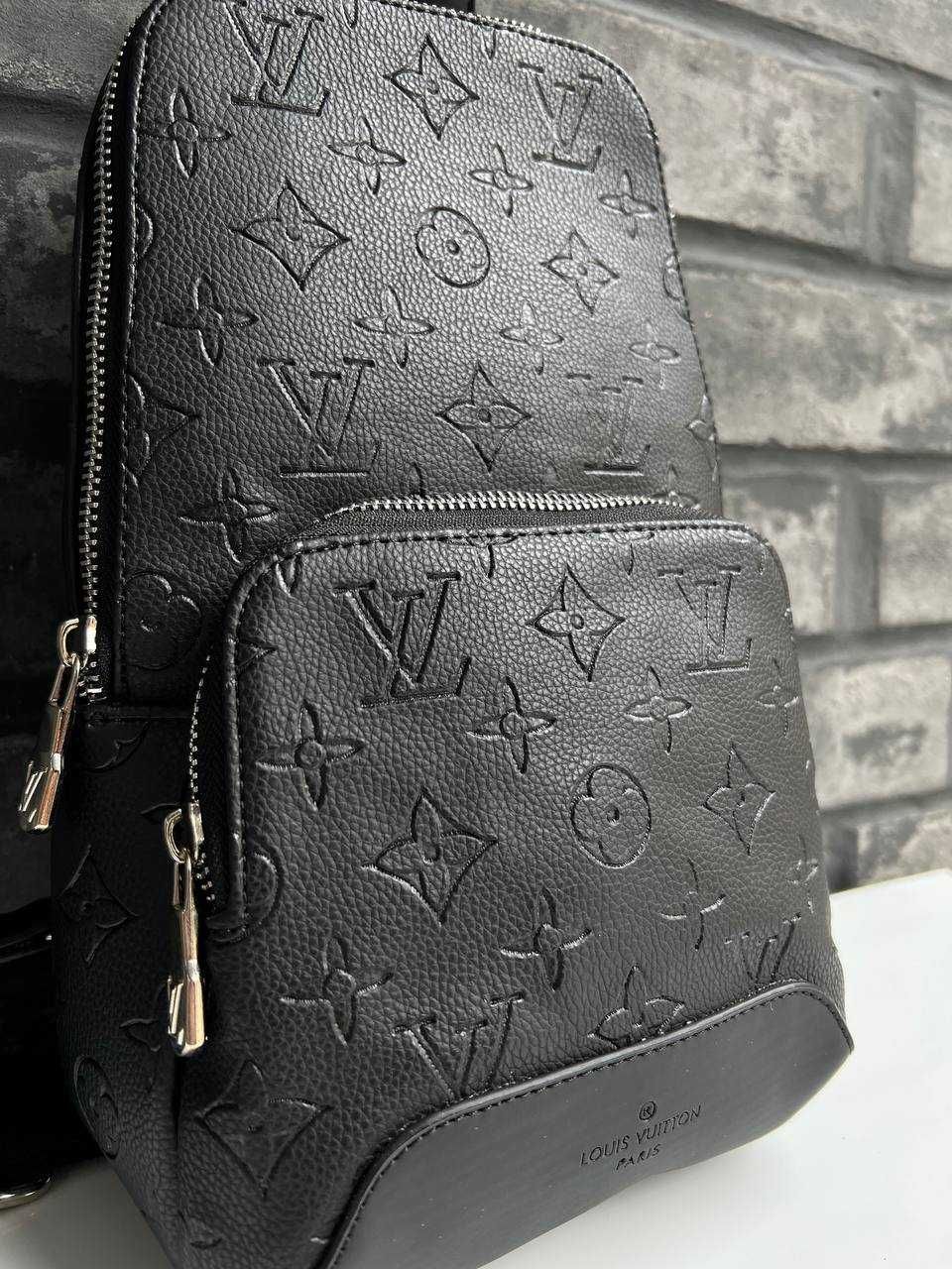 Чоловіча сумка-слінг - Louis Vuitton