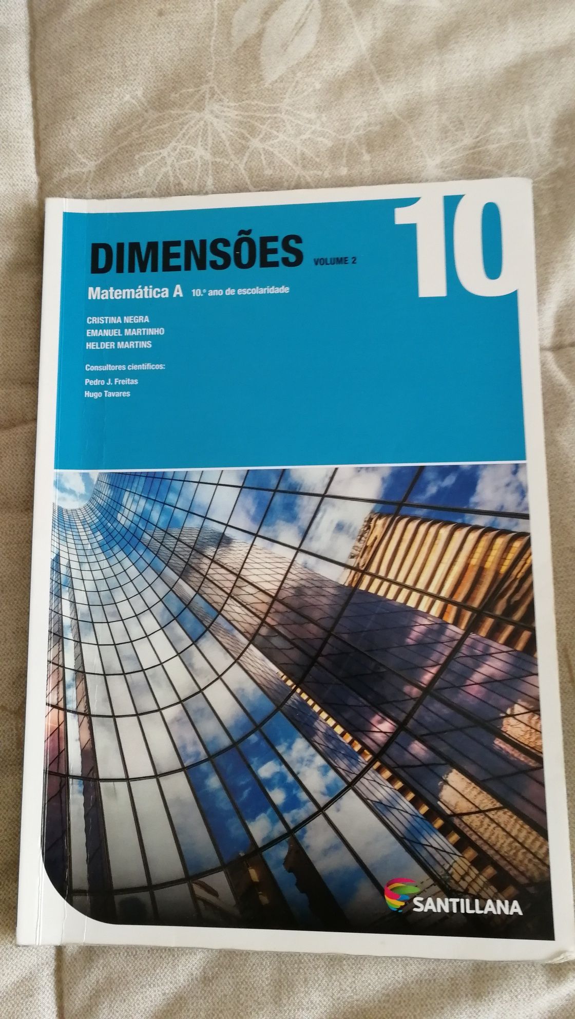 Dimensões- Livros Matemática 10 ano