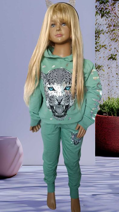 Nowy dres dziewczęcy r.146 cudo polecam