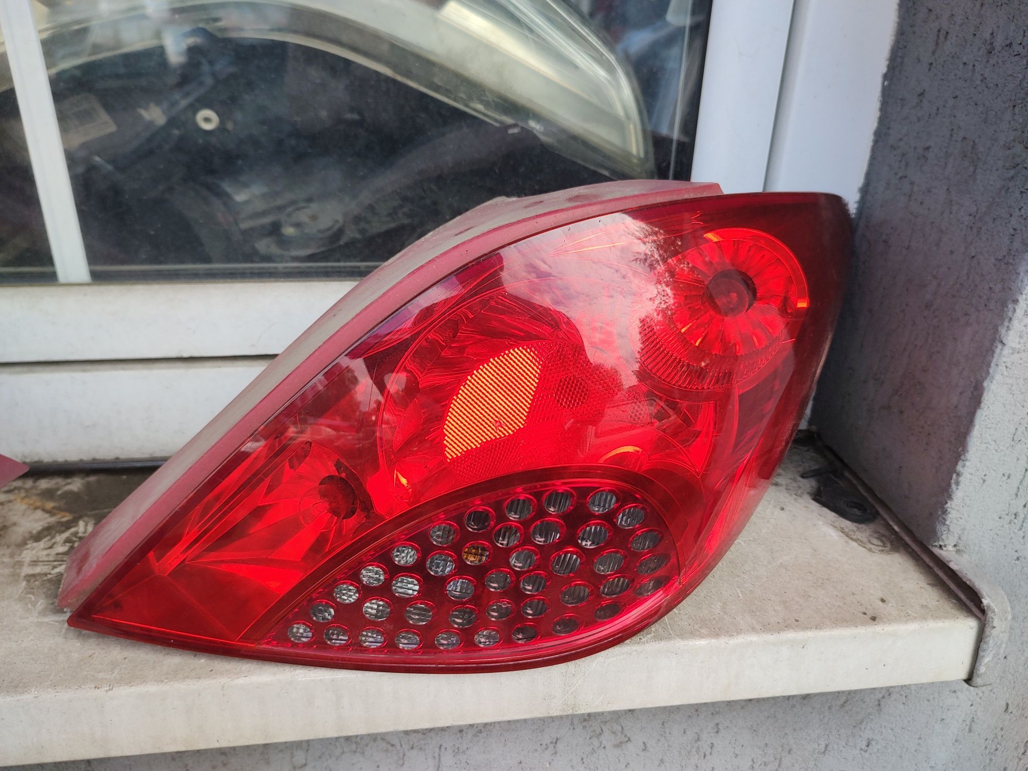 Lampy tył peugeot 207 hatchback