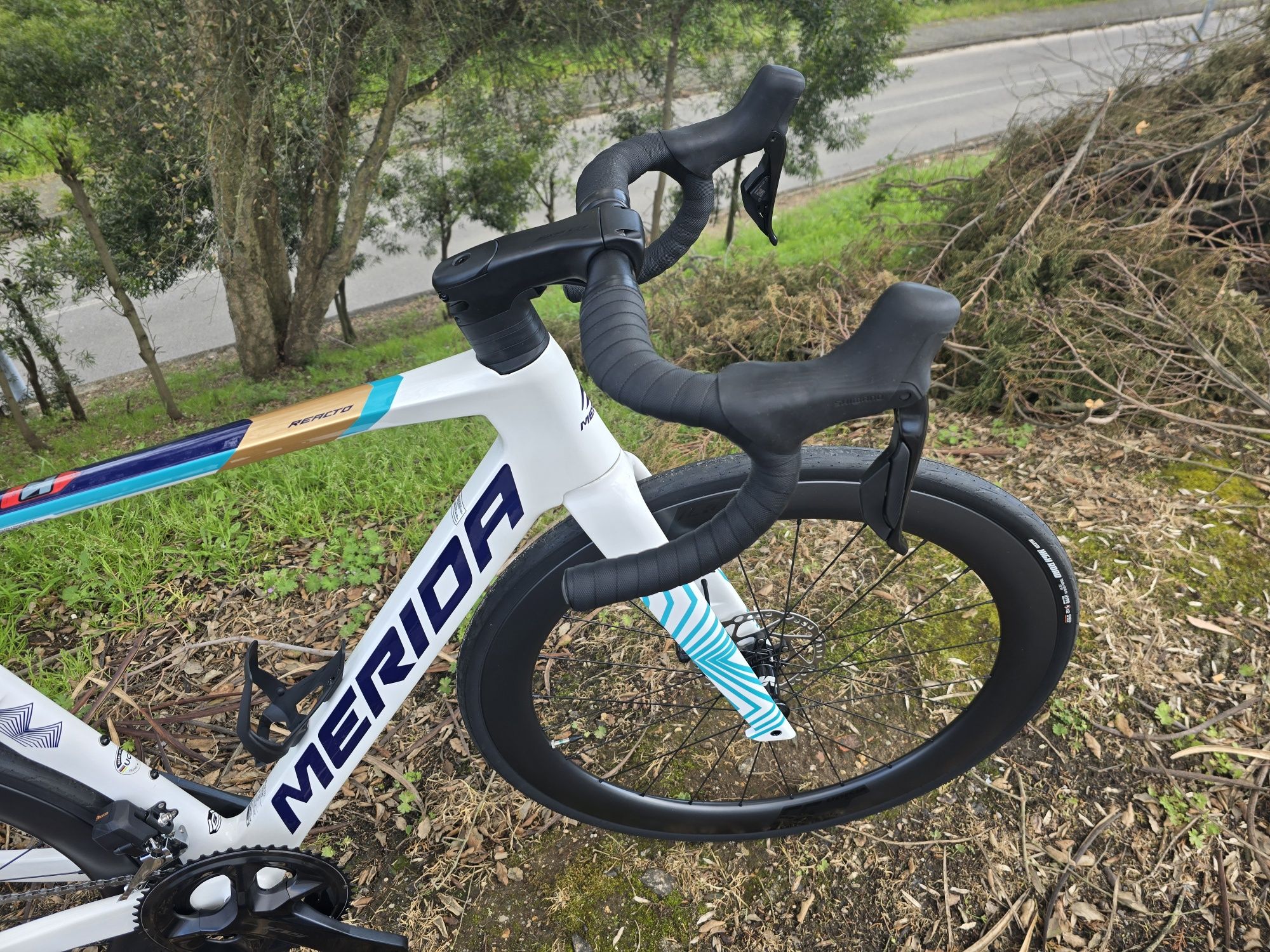 Merida reacto 6000 di2 com rodas carbono