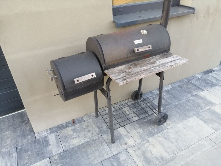 Sprzedam grill węglowy