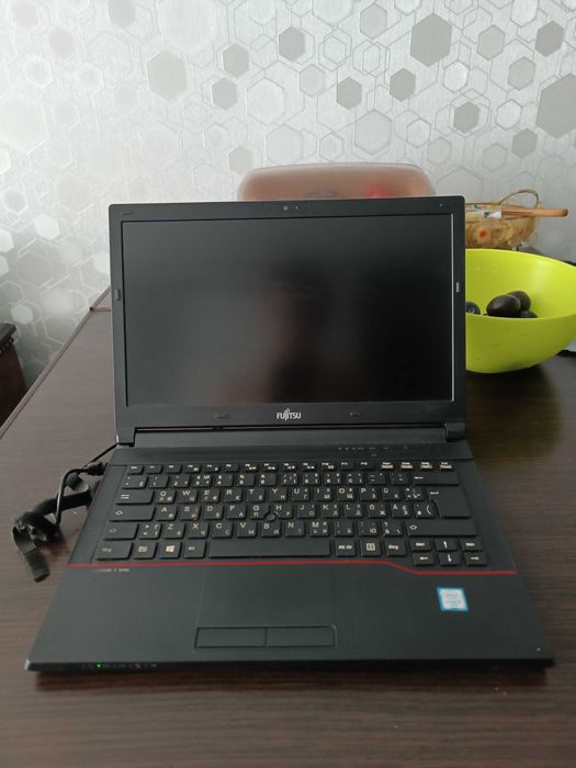 ноутбук Fujitsu.