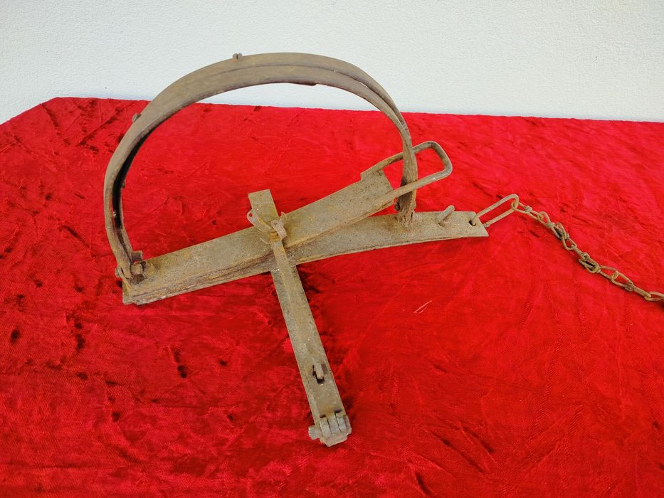 Stare zabytkowe sidła żelazne – kolekcjonerskie