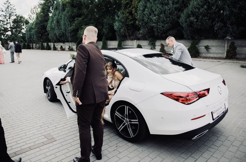 JASNE WNĘTRZE Biały Mercedes Auto Samochód do Ślubu Wynajem Wesele