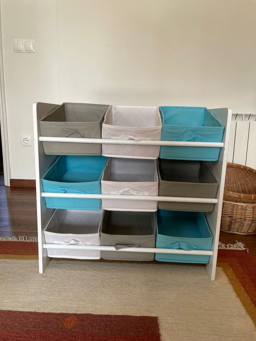 Prateleiras montessori madeira e pano crianças