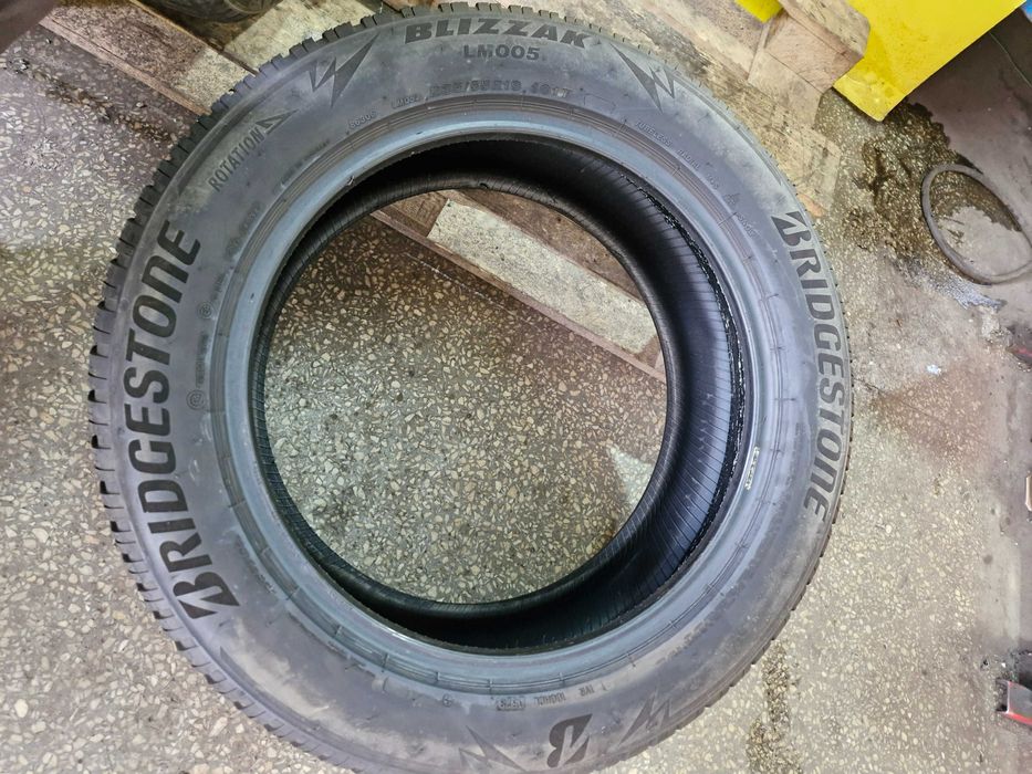 Opony Zimowe 235/55R19 Bridgestone Blizzak LM005 2sztuki Montaż