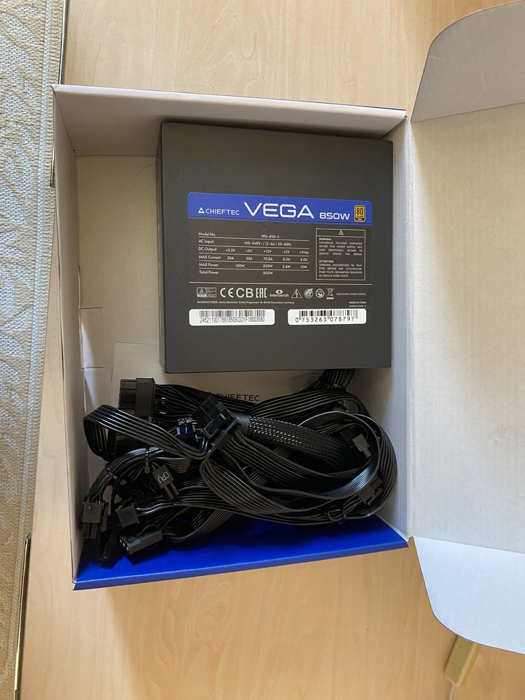Блок живлення Chieftec 850W Vega PPG-850-S