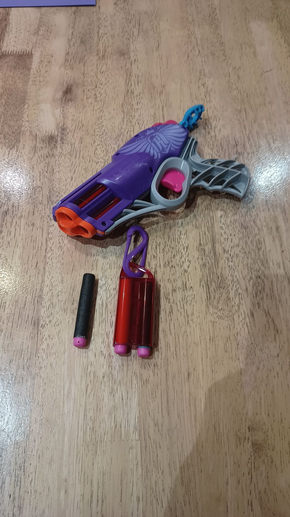 Pistolet NERF posłańca Rebeli