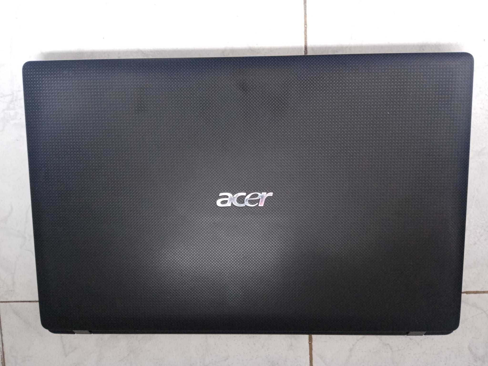 Portátil i3 Acer Aspire 5742