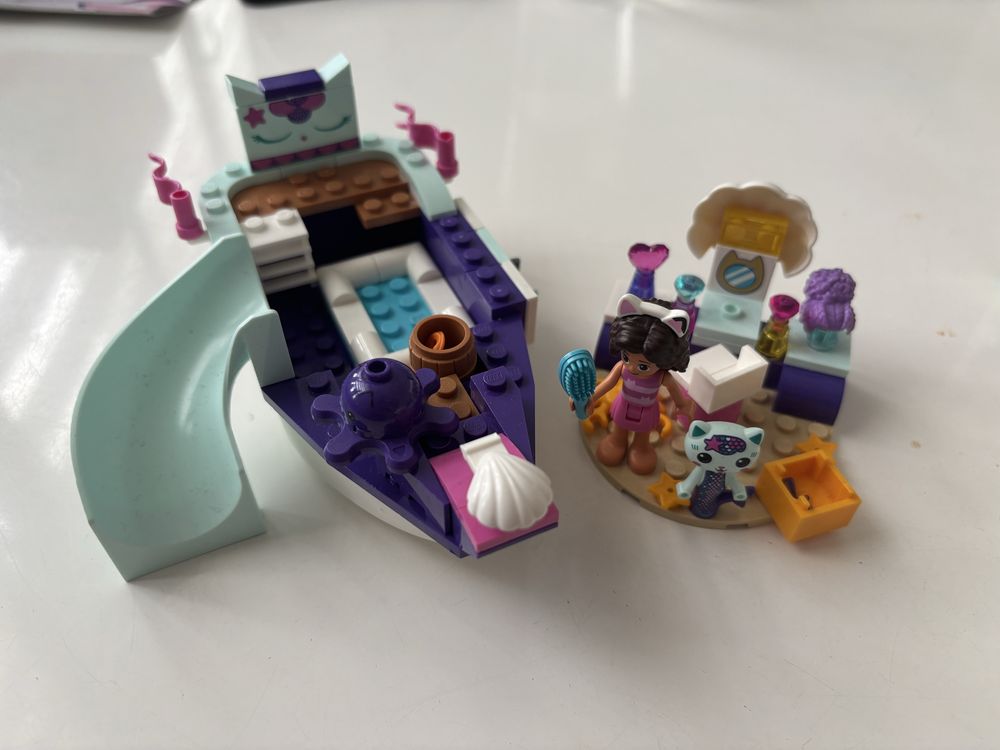 LEGO 10786 Koci domek Gabi, Statek i spa Gabi i Syrenkotki