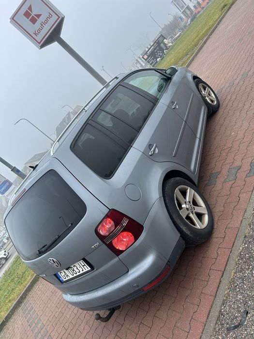 Sprzedam Vw TOURAN 2009r