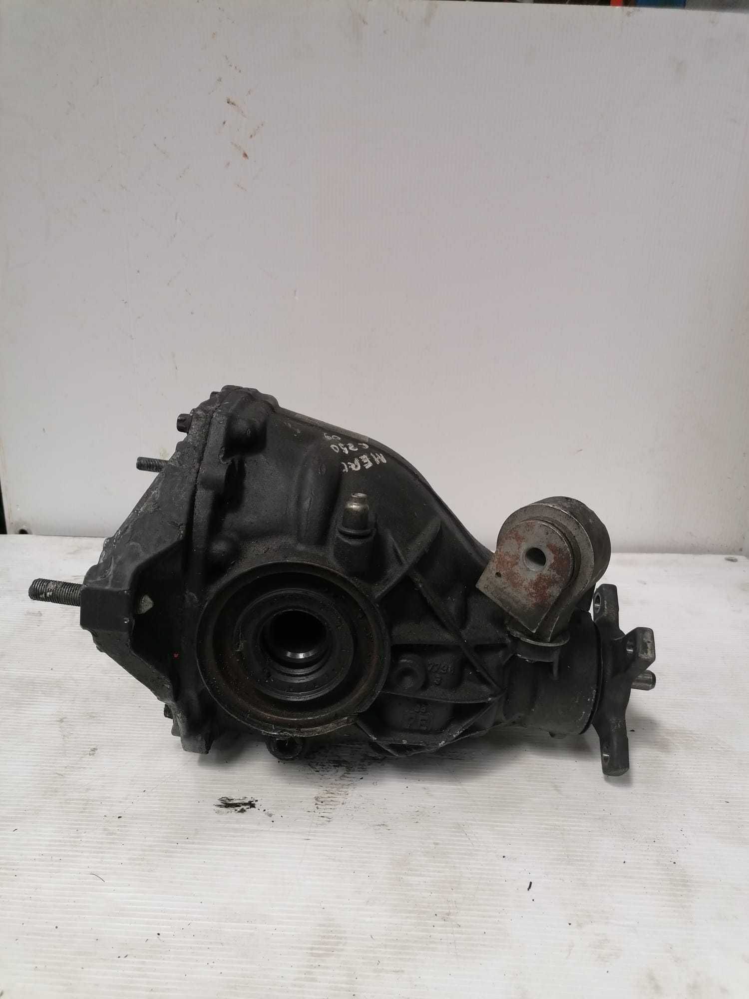 Diferencial MERCEDES 204, 2009 C.250 2.47