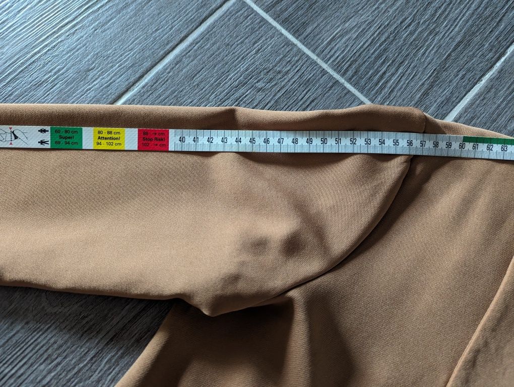 Піджак  коричневого кольору (мокко, з рижинкою)