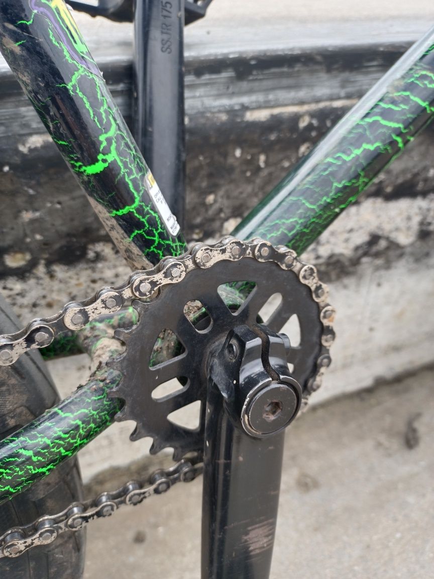 Mafia Bike green splatter