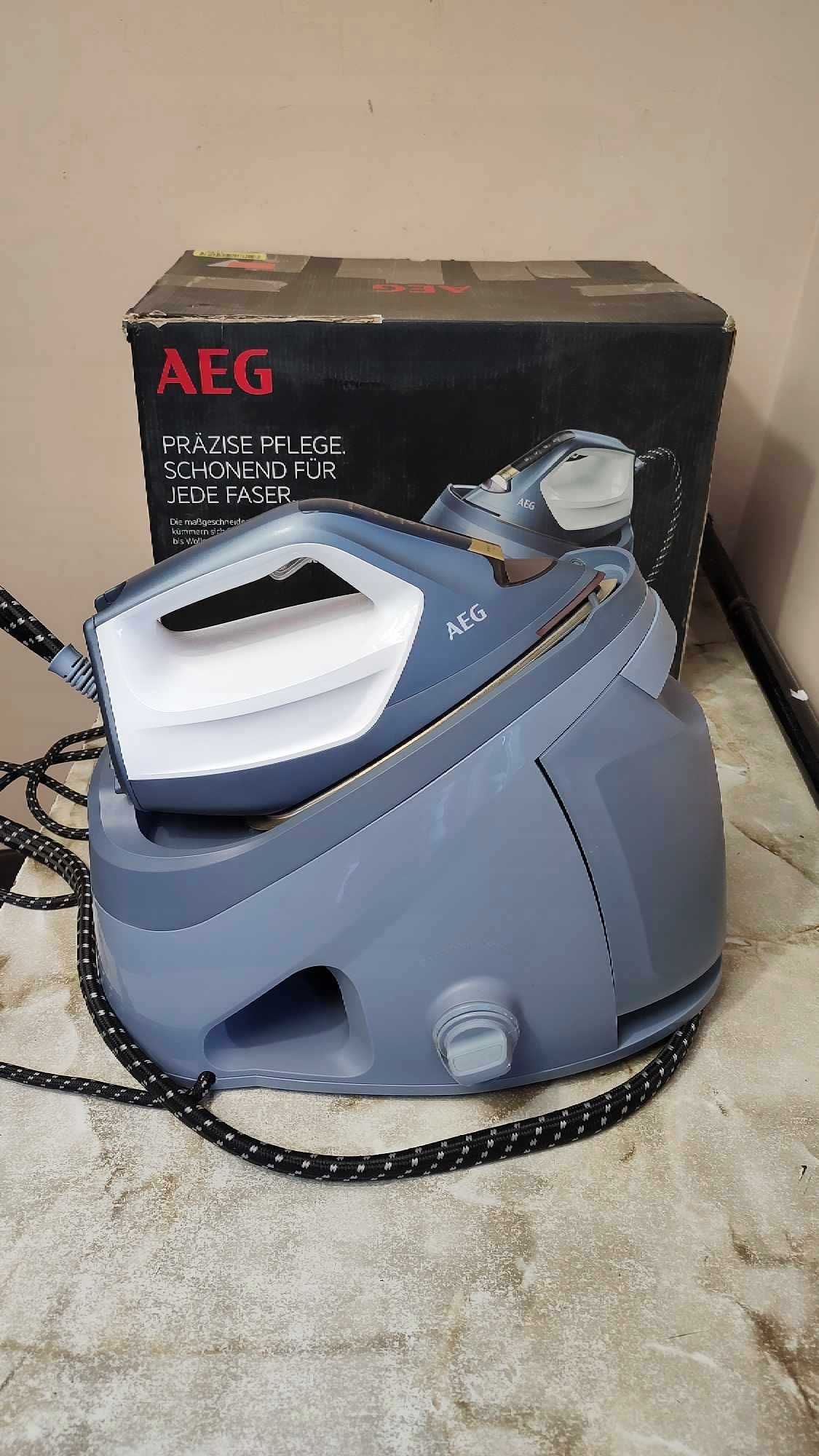 Stacja parowa AEG ST8-1-6DBM 2400 W