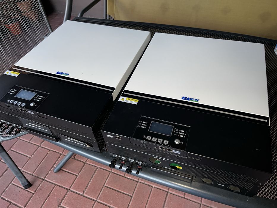 Dwa NOWE falowniki - inwertery solarne SMW 8KW