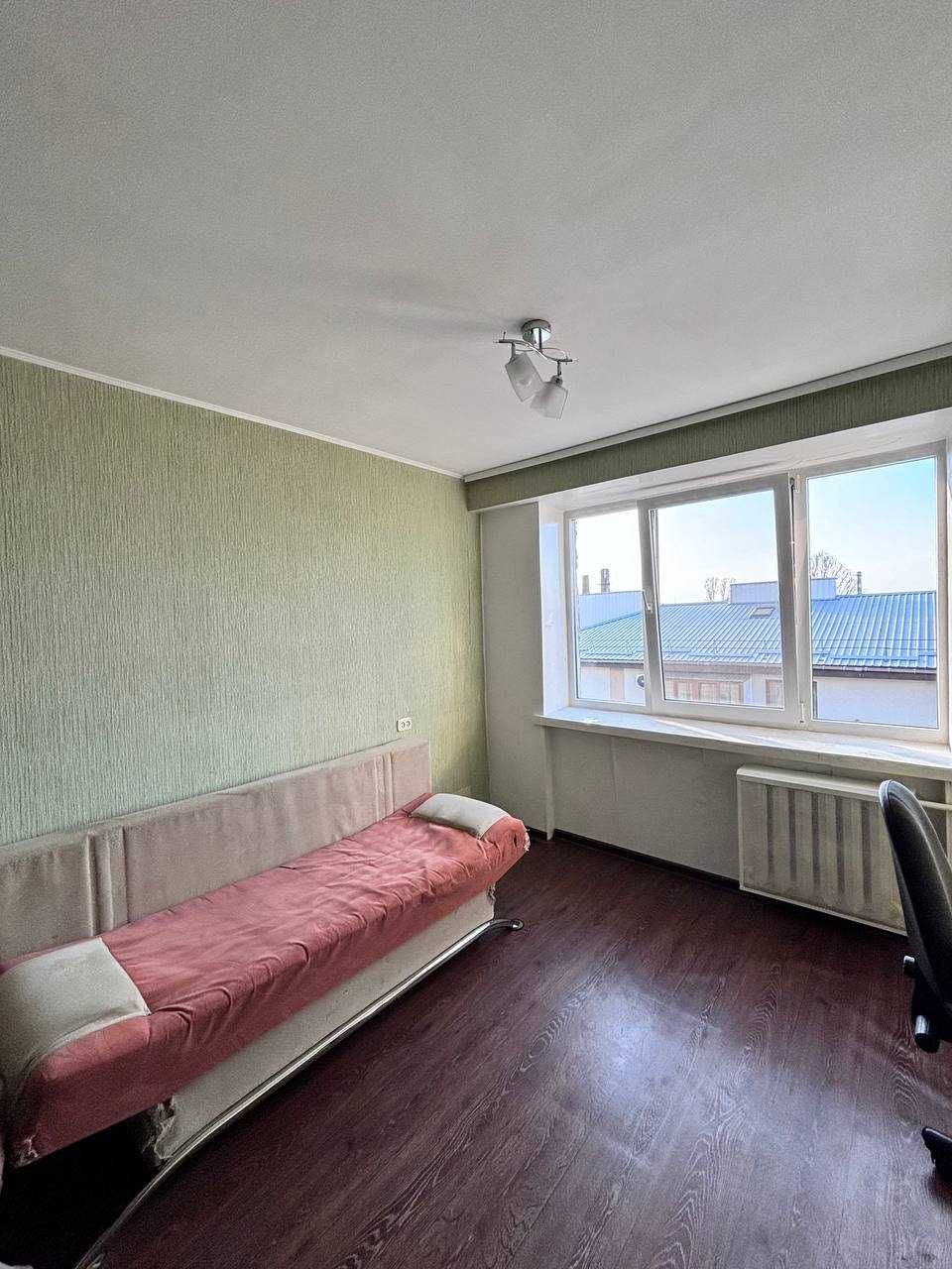 Продаж кімнати в гуртожитку